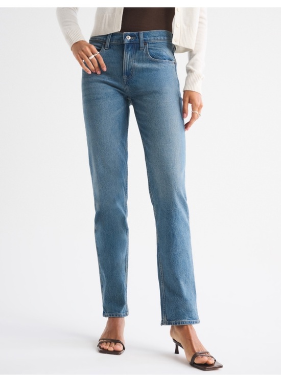 Abercrombie & Fitch Denim - Abercrombie & Fitch Mid Rise 90s Straight Jean - Medium Tinted